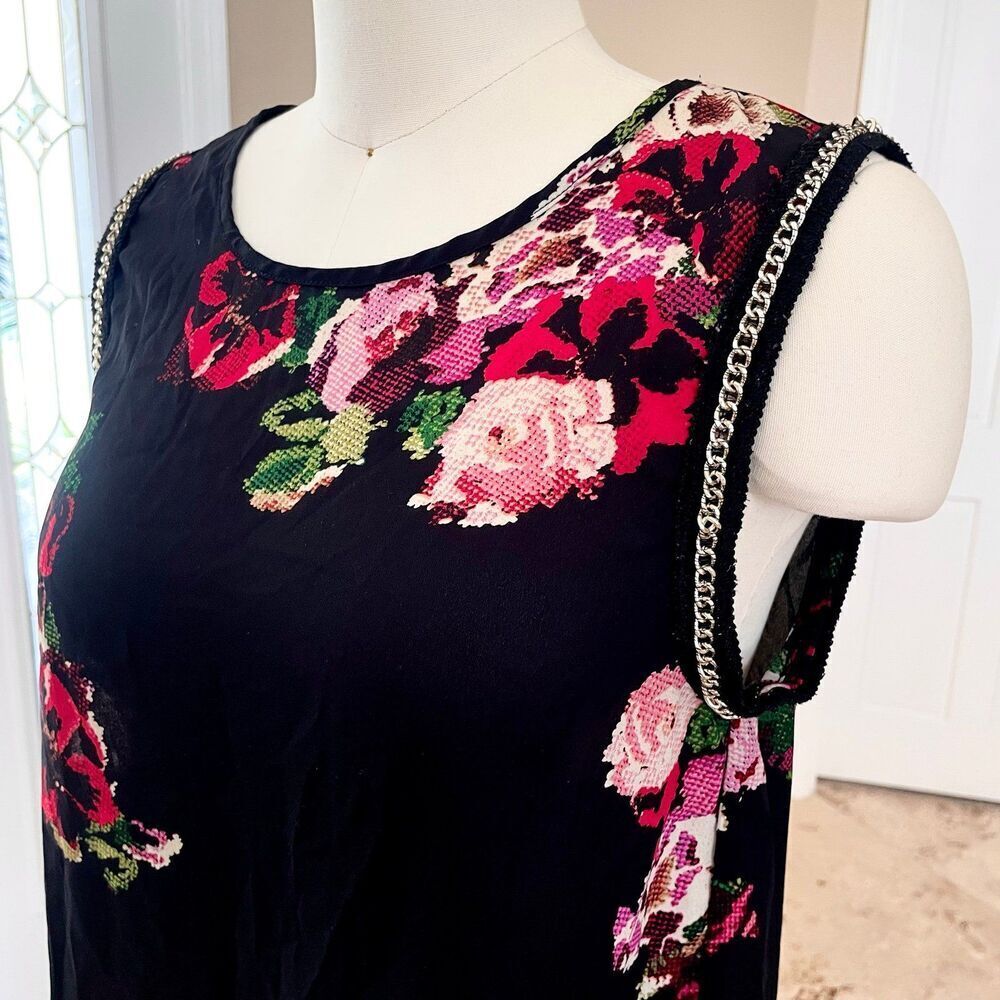 Sleeveless Floral Hi-Low Tunic Blouse - Picture 2 of 3